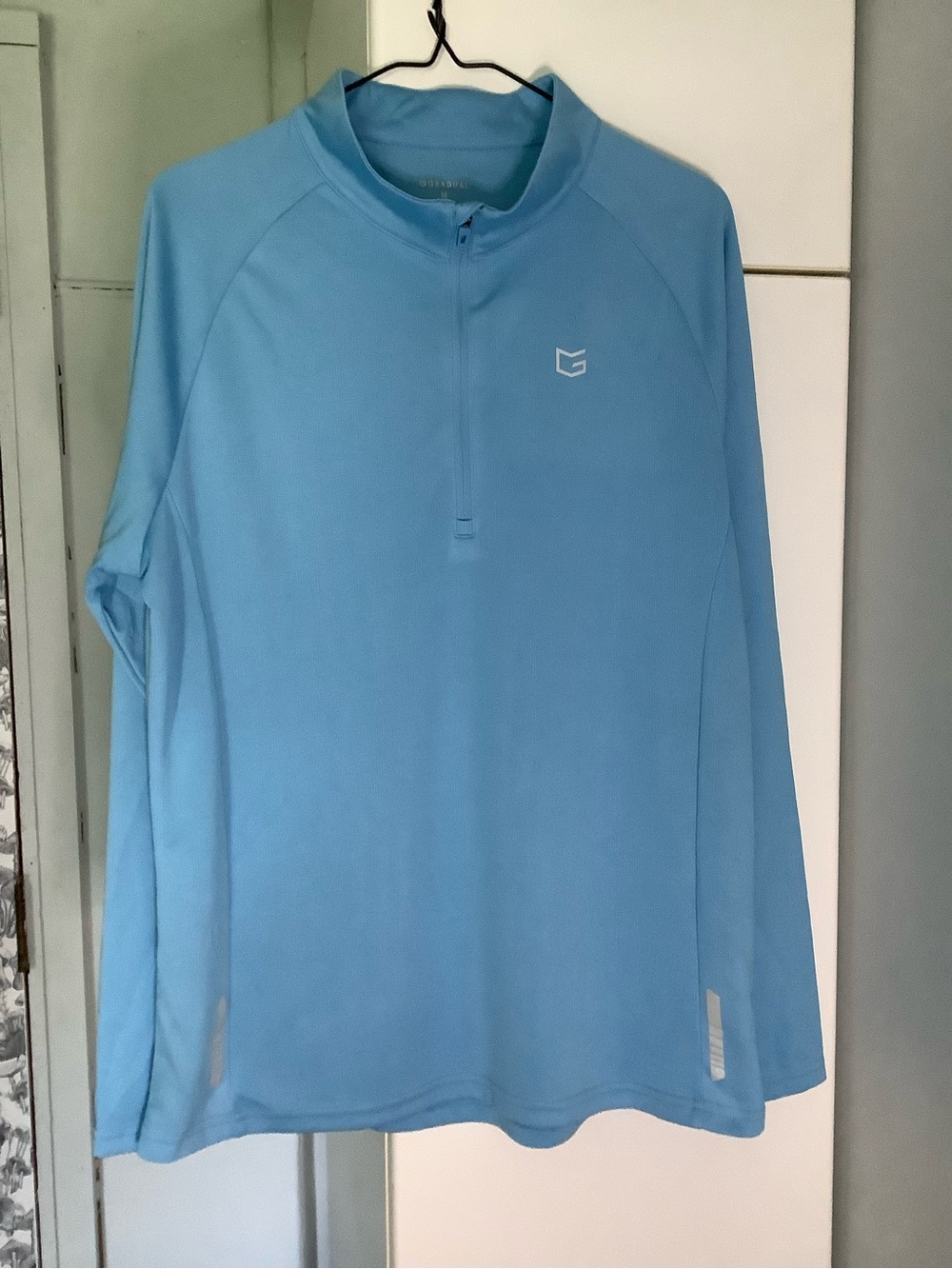 Performance Pullover